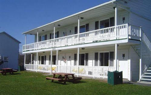 Gavin'S Iris H Country Inn Cornwallville Exterior photo